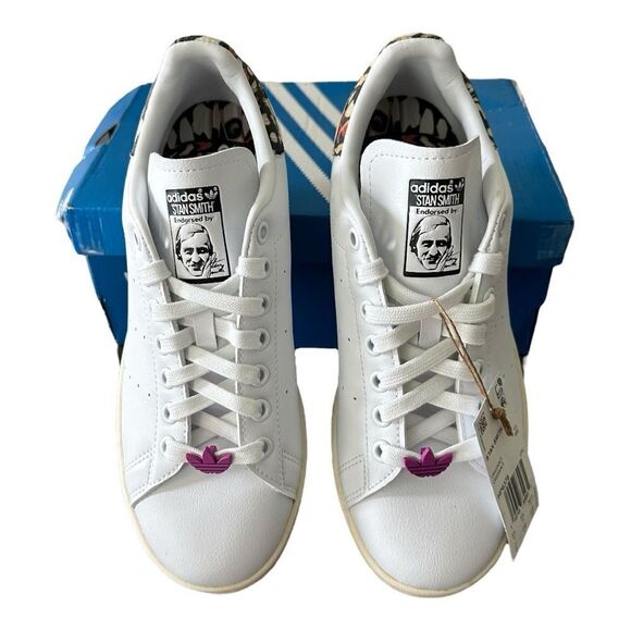 Adidas Original Stan Smith Butterfly Women’s Athletic Shoe Size 7 White NIB - Picture 3 of 11